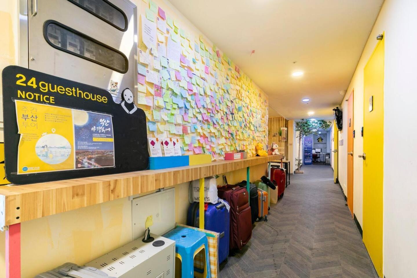 24Guesthouse Seomyeon Busan Exterior photo
