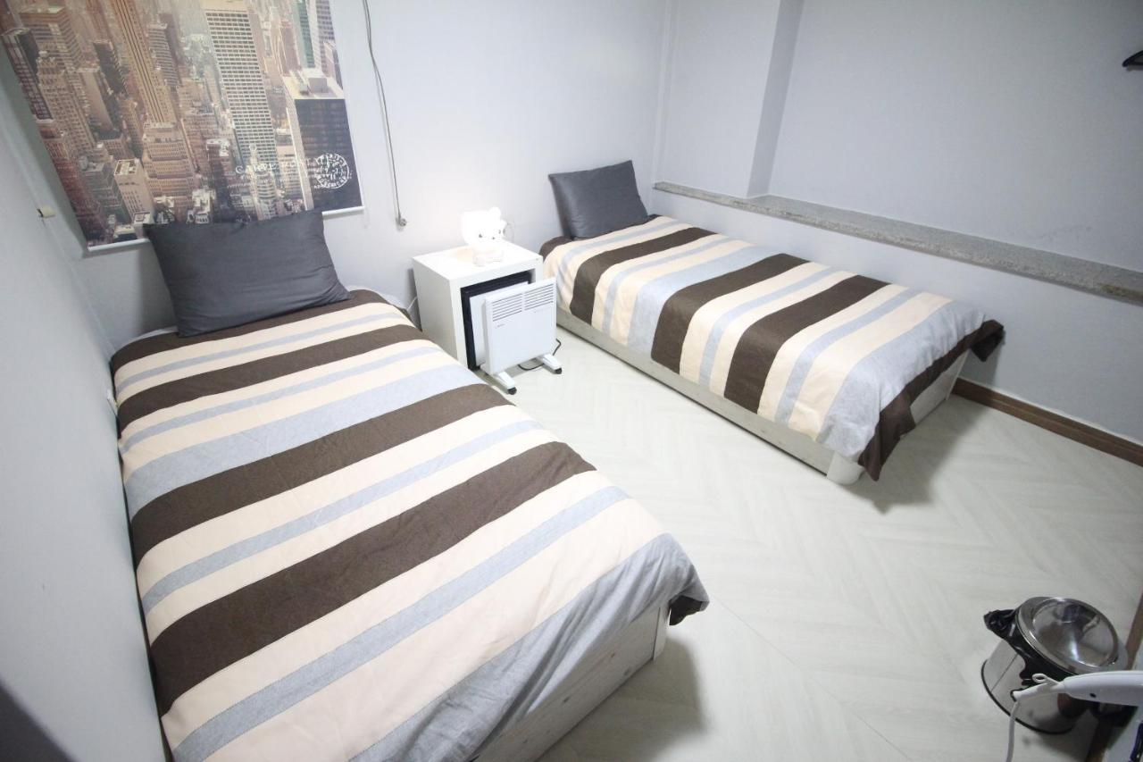 24Guesthouse Seomyeon Busan Exterior photo